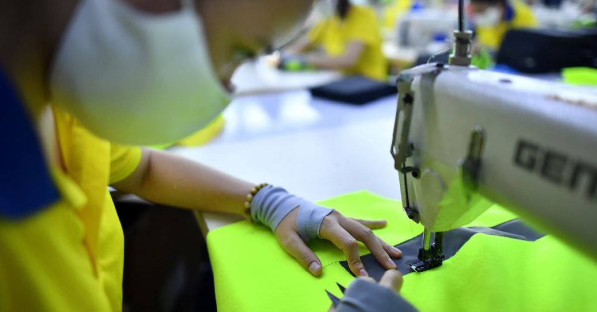 Wood exports to the US rise alongside garment orders as importers shift production to Vietnam