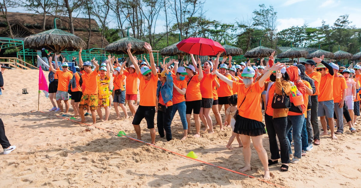 Nghia Son Long Hai trip 2025 - employees arriving in Ba Ria Vung Tau for the company journey