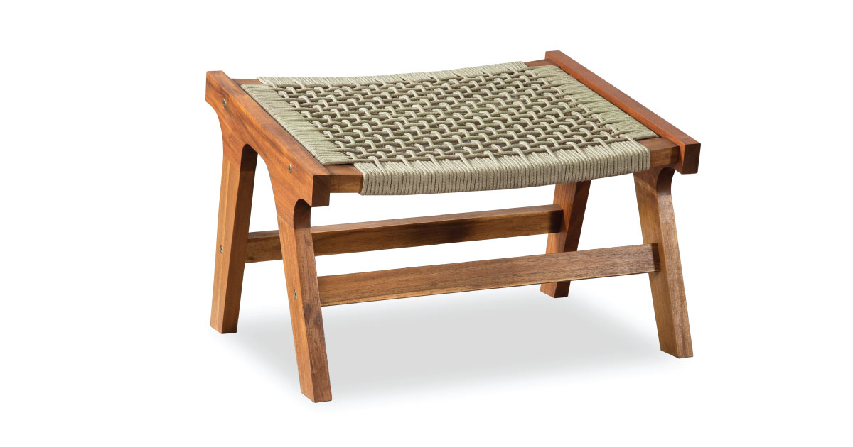 Classic Wicker Accent Chair