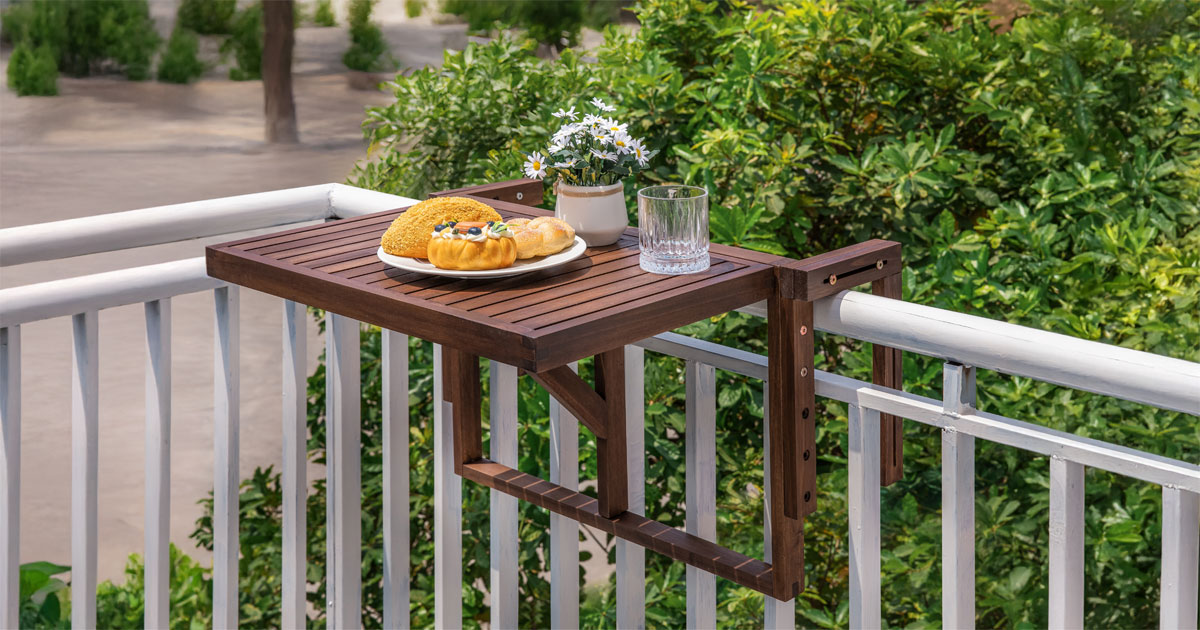 Wuuville Balcony Table