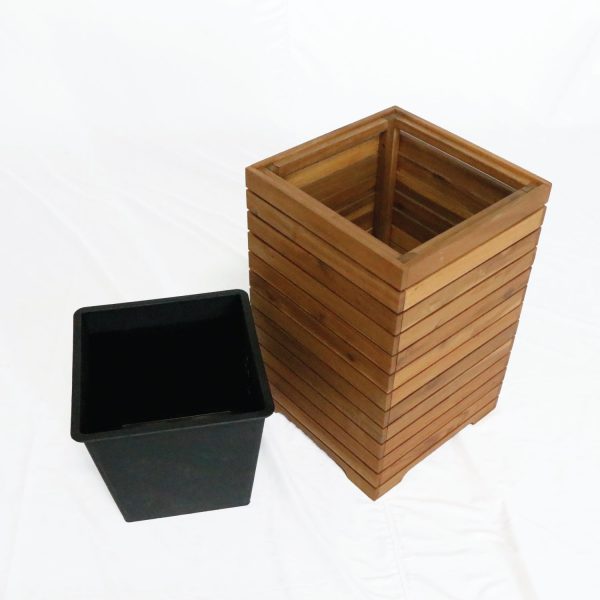 Entover Square Planter – M | Medium Wooden Planter for Indoor & Outdoor Spaces