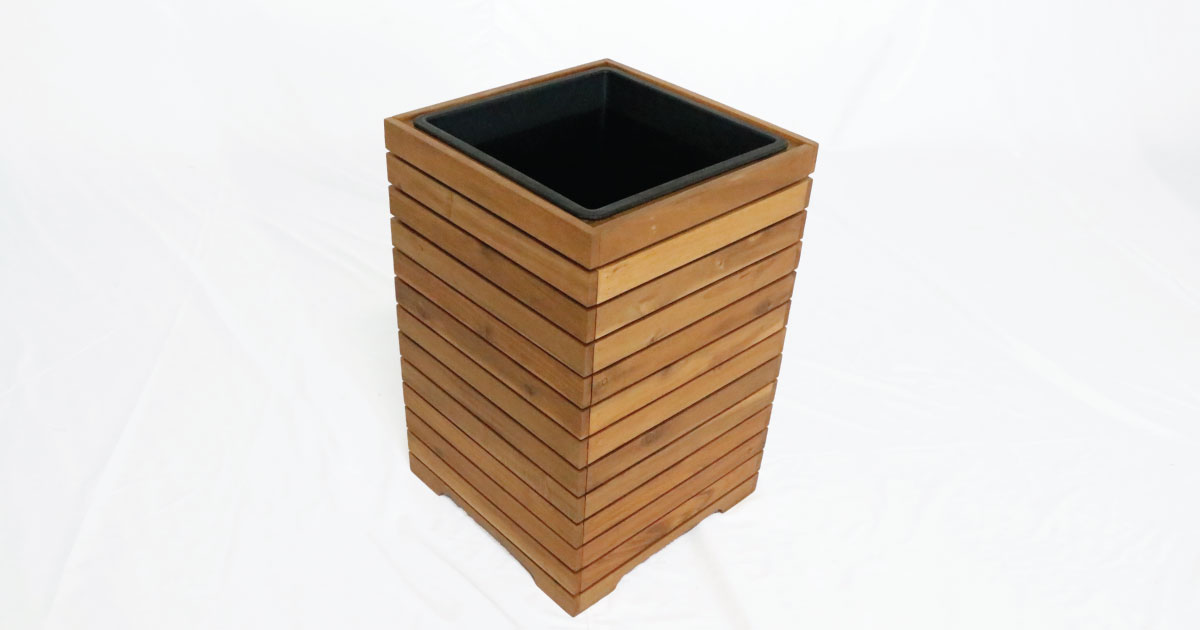 Entover Square Planter