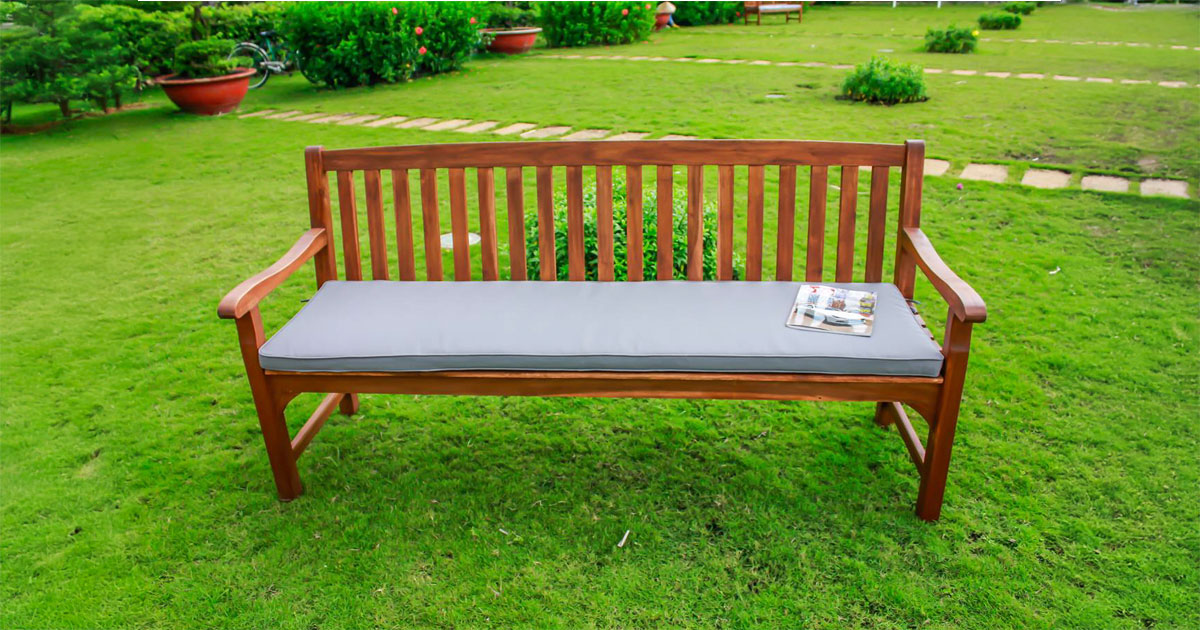 Warwick 4-Seat Bench