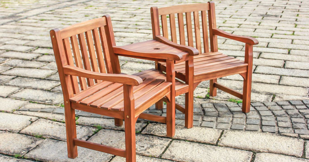 Warwick Loveseat