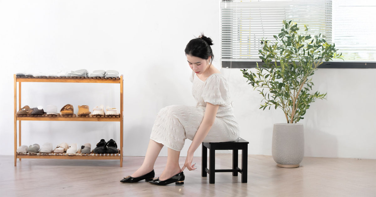 12-Inch Acacia Wood Step Stool for Indoor Use 2 12-Inch Acacia Wood Step Stool for Indoor Use