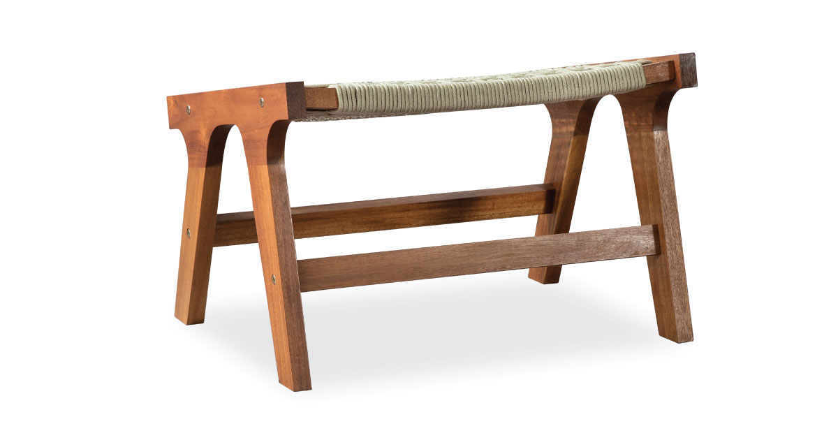 Classic Wicker Accent Chair – Timeless Handwoven Comfort for Indoor and Outdoor Spaces