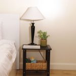 Esarora Side Table – Modern Solid Wood Accent Table for Living Room & Bedroom