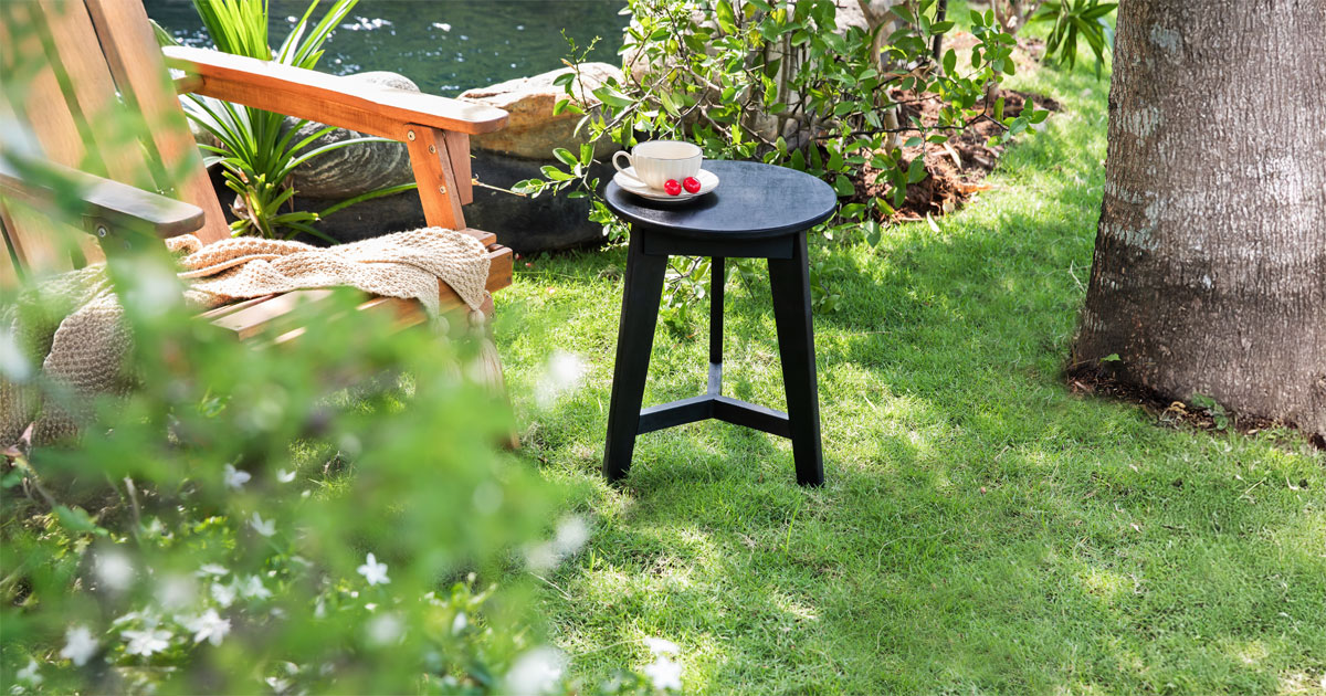 Worith Side Table – Elegant Solid Wood Accent Table for Living Room & Bedroom