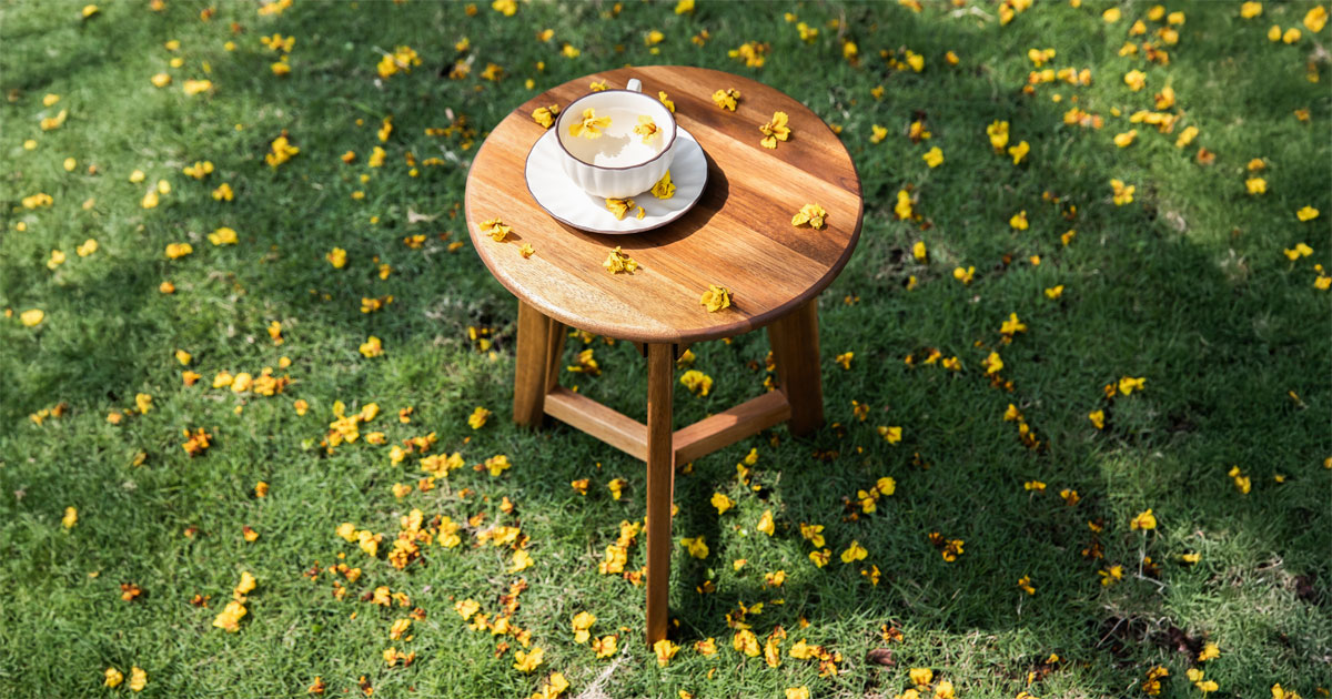 Worith Side Table – Elegant Solid Wood Accent Table for Living Room & Bedroom